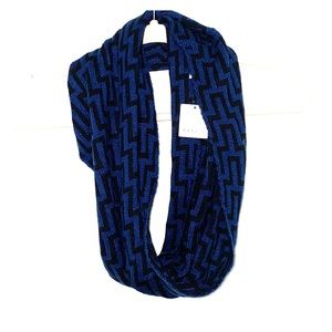 NWT- Infinity neck scarf